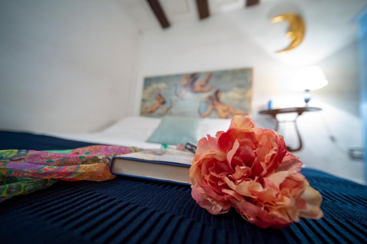 Wonderful Romantic Studio Ponte Vecchio Area Florence Buitenkant foto